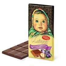 Шоколад Аленка с фундуком и изюмом